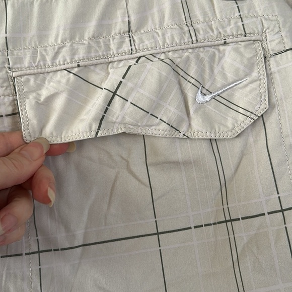 Nike Golf Shorts Off White/Gray PlaidCheck Pattern Zip Fly Hidden Adjustable Tie - Picture 6 of 11
